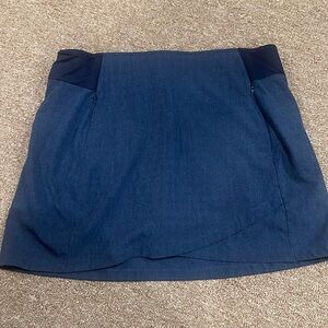 NWOT Callaway navy skort